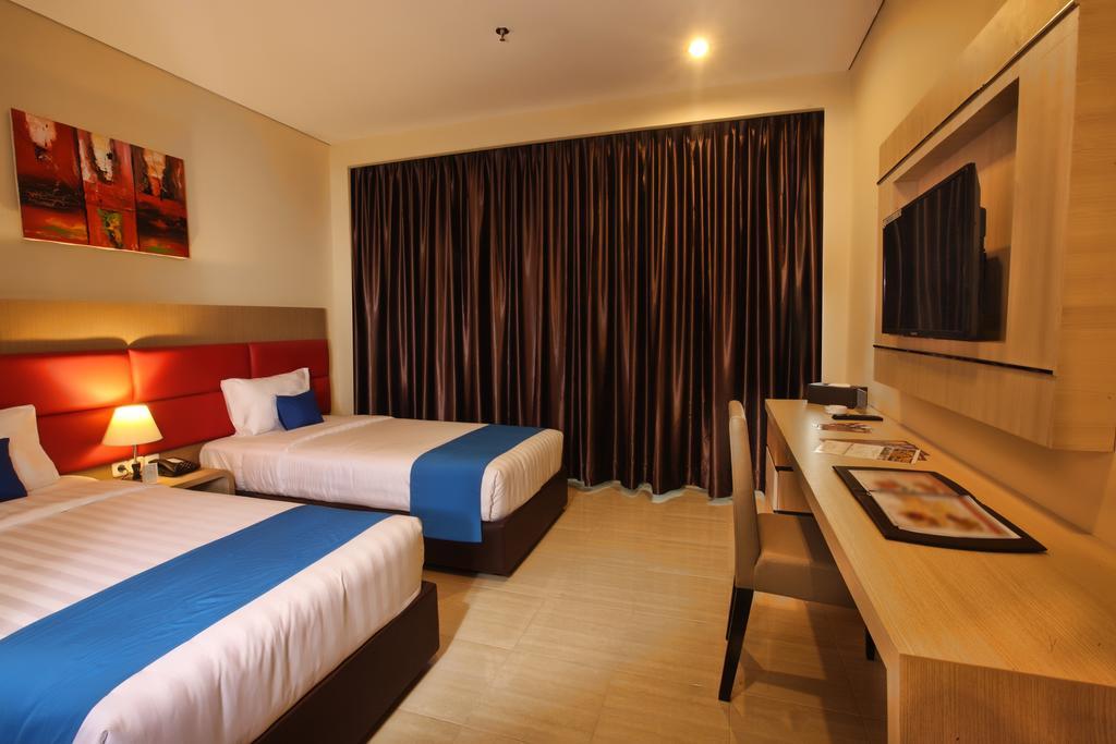 Asoka Luxury Hotel Bandar Lampung Phòng bức ảnh
