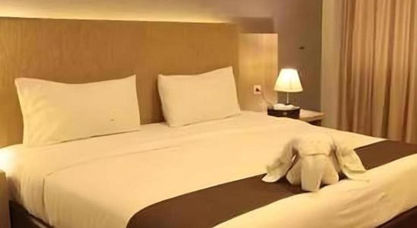 Asoka Luxury Hotel Bandar Lampung Ngoại thất bức ảnh