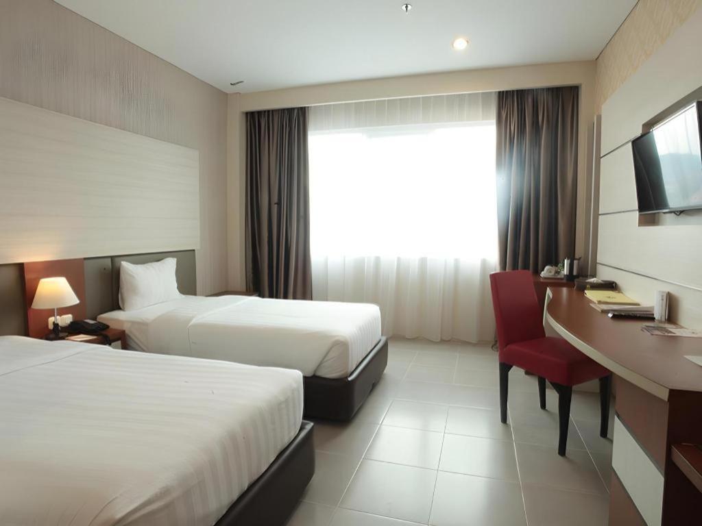 Asoka Luxury Hotel Bandar Lampung Ngoại thất bức ảnh
