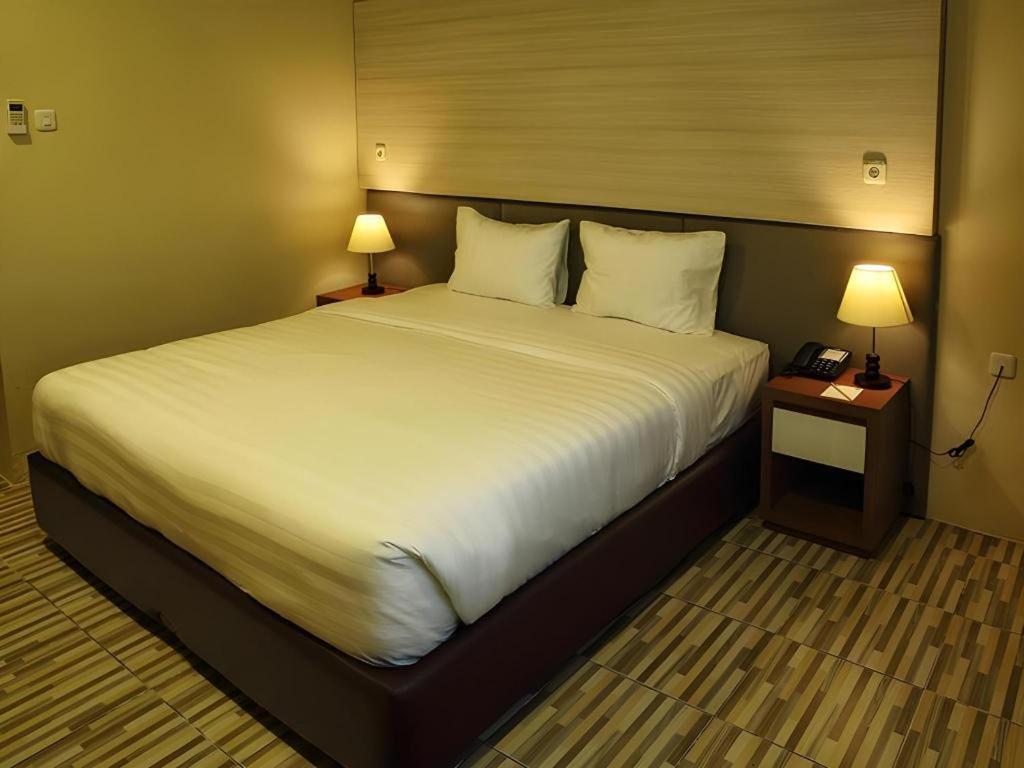 Asoka Luxury Hotel Bandar Lampung Ngoại thất bức ảnh