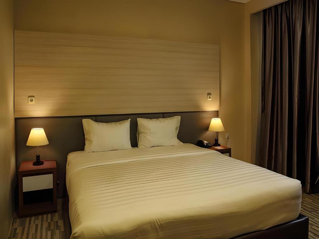 Asoka Luxury Hotel Bandar Lampung Ngoại thất bức ảnh