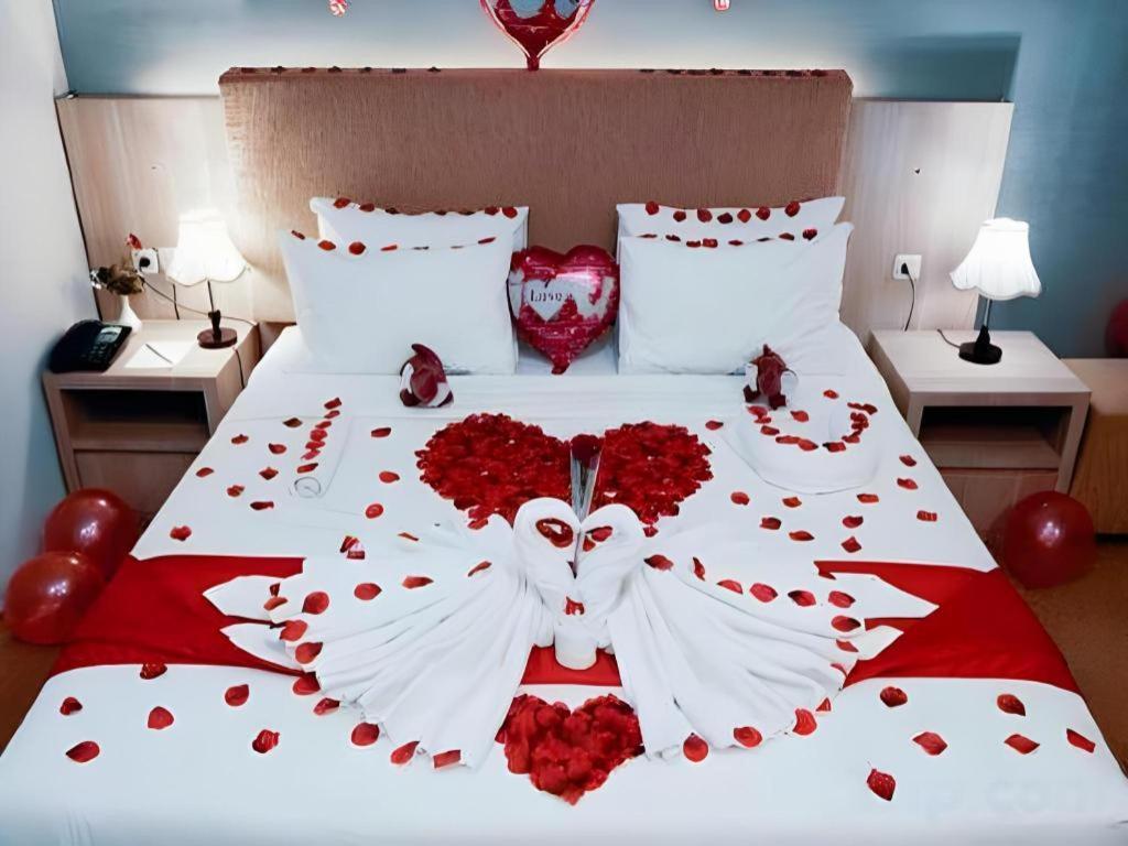 Asoka Luxury Hotel Bandar Lampung Ngoại thất bức ảnh