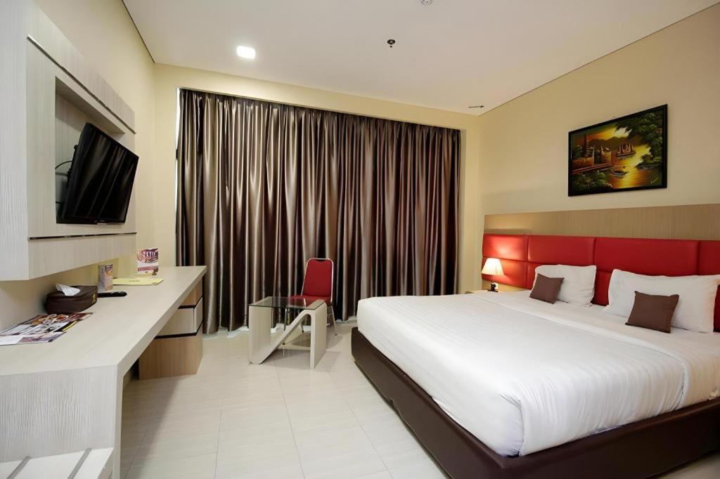 Asoka Luxury Hotel Bandar Lampung Ngoại thất bức ảnh