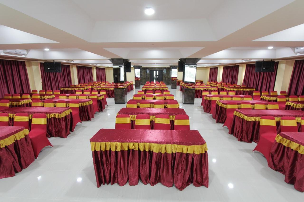 Asoka Luxury Hotel Bandar Lampung Ngoại thất bức ảnh